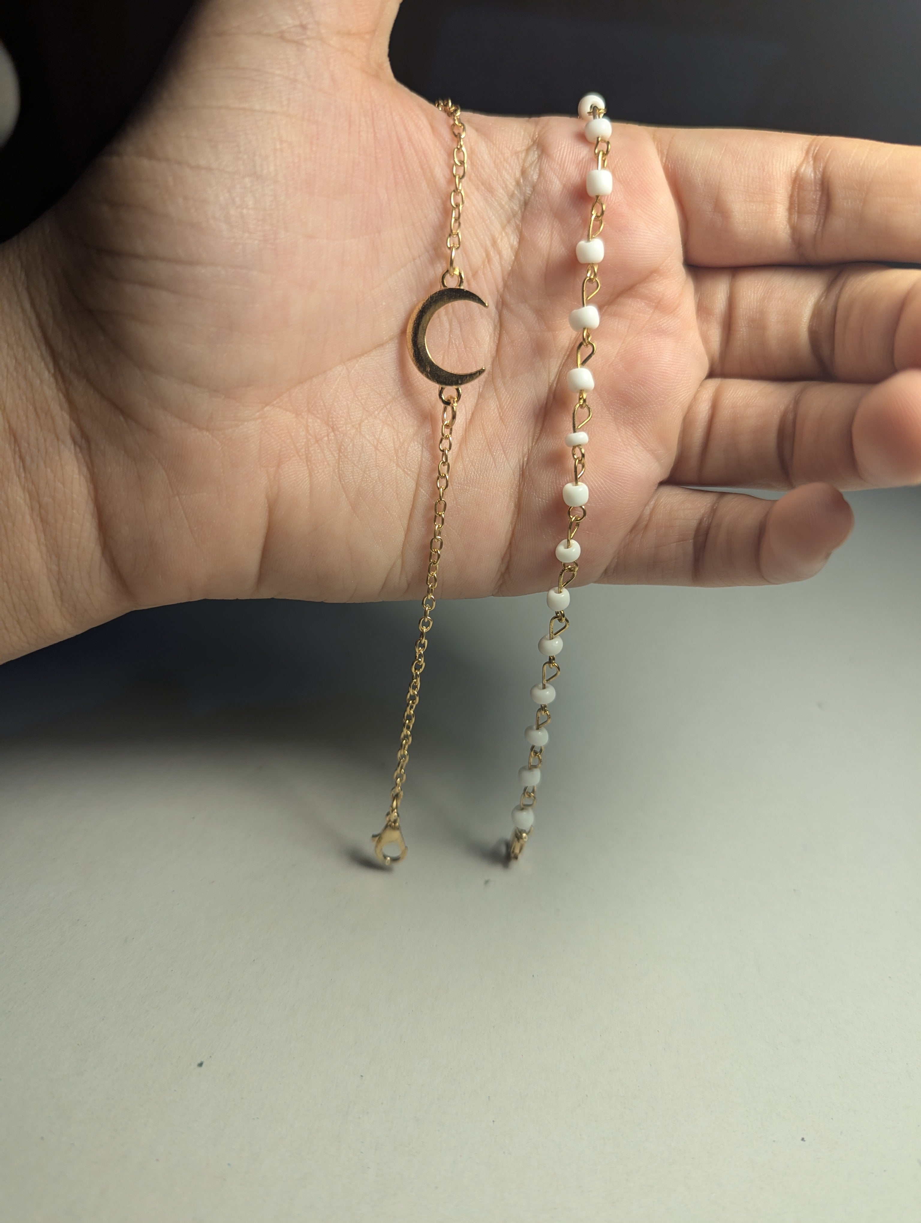 Dainty Shine Ring Set – Stackable Bands with Charm