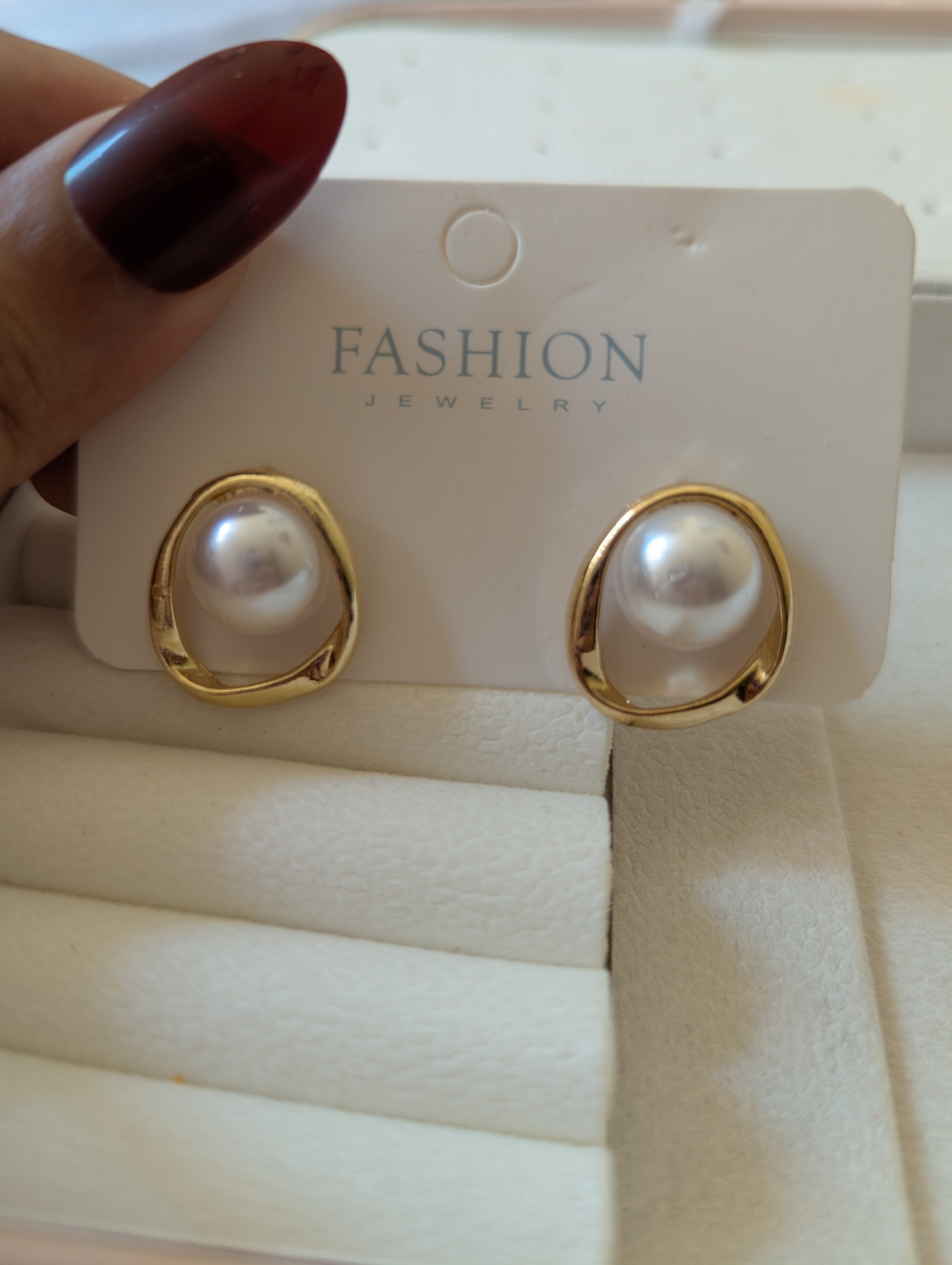 Gold Plated Pearl Stud Earrings – Classic Elegant Fashion Jewelry